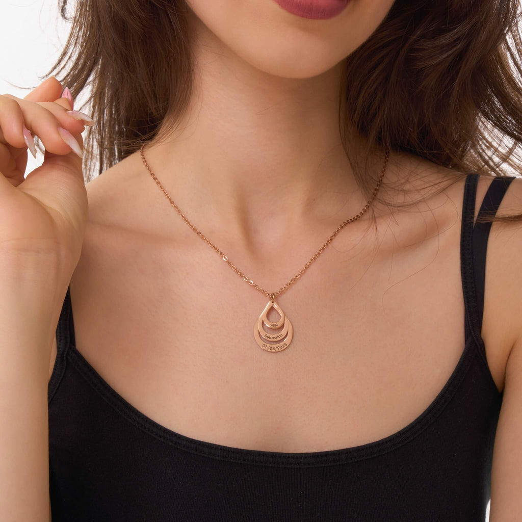 Personalized teardrop necklace