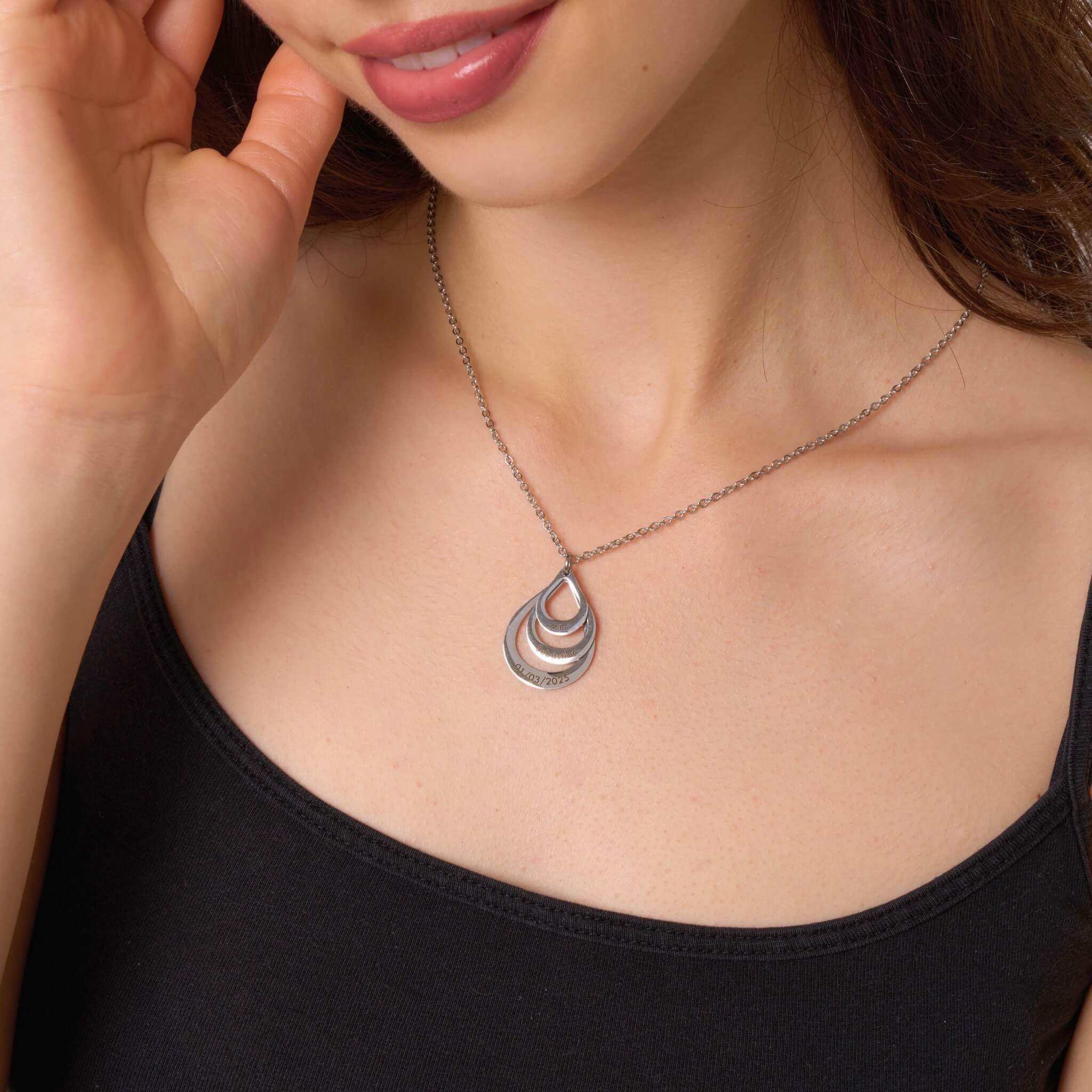 Personalized teardrop necklace