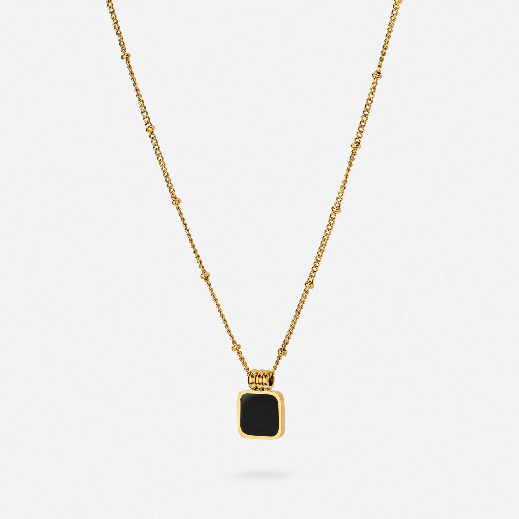 Lucienne pearl necklace