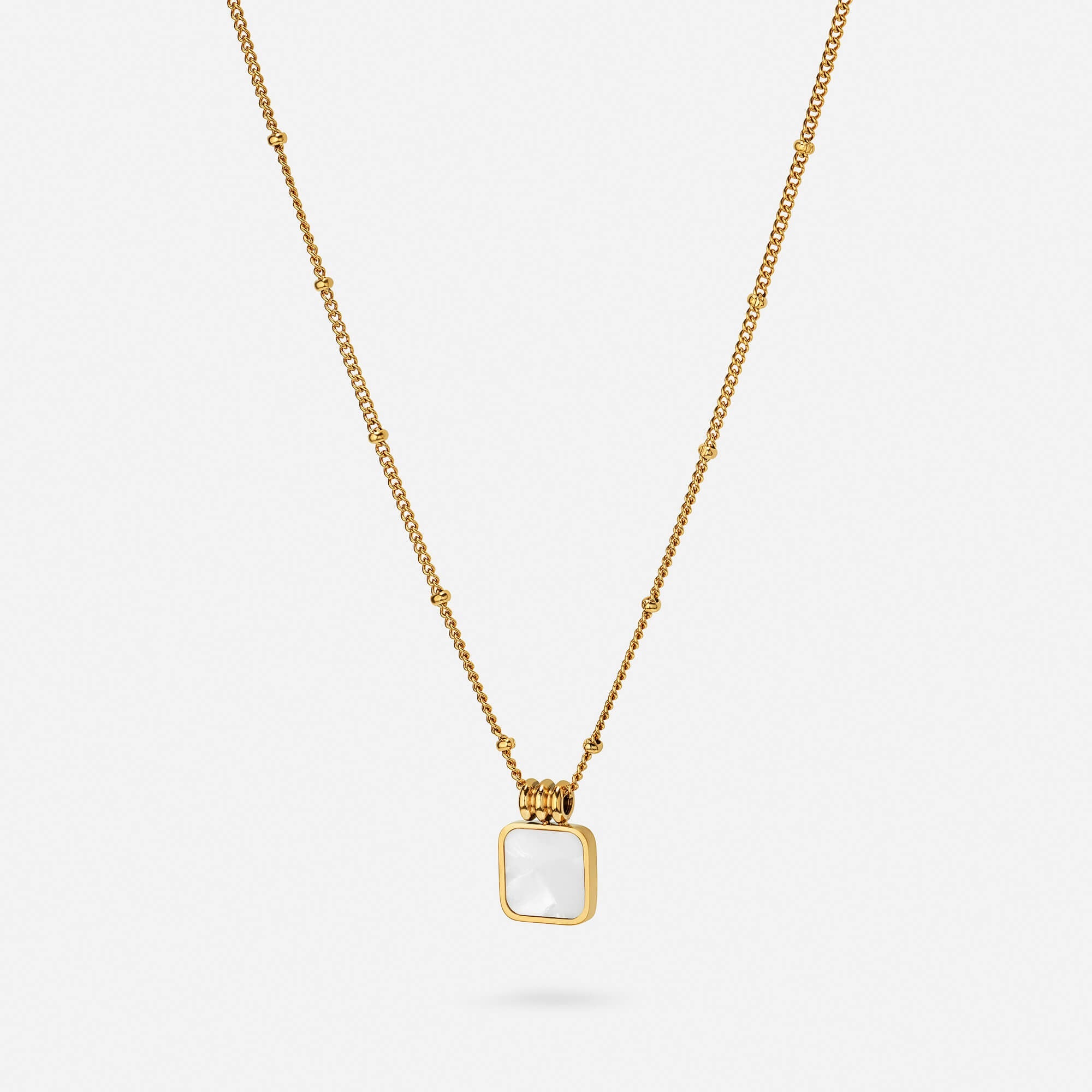 Lucienne pearl necklace